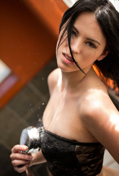 Model Veronica Radke in 